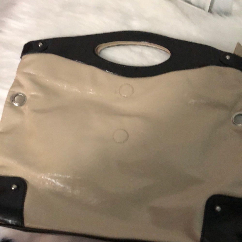 Purse - Picture 2 of 8